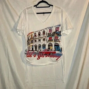 Let’s go away avenue‎ top that scrunches up or loosens on the side